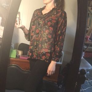Floral, sheer, high/low blouse